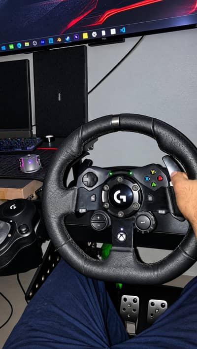Logitech G923 With Shifter And GT Omega Stand