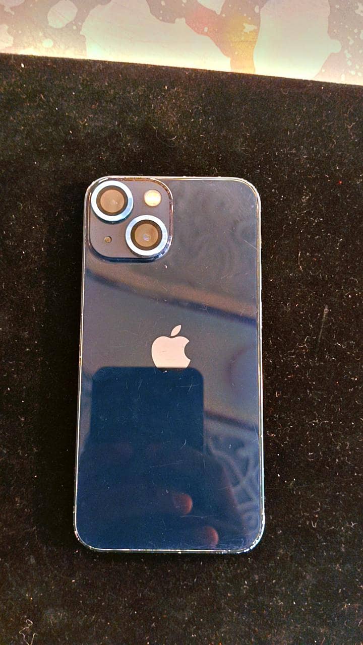 Apple iPhone 13 mini 0