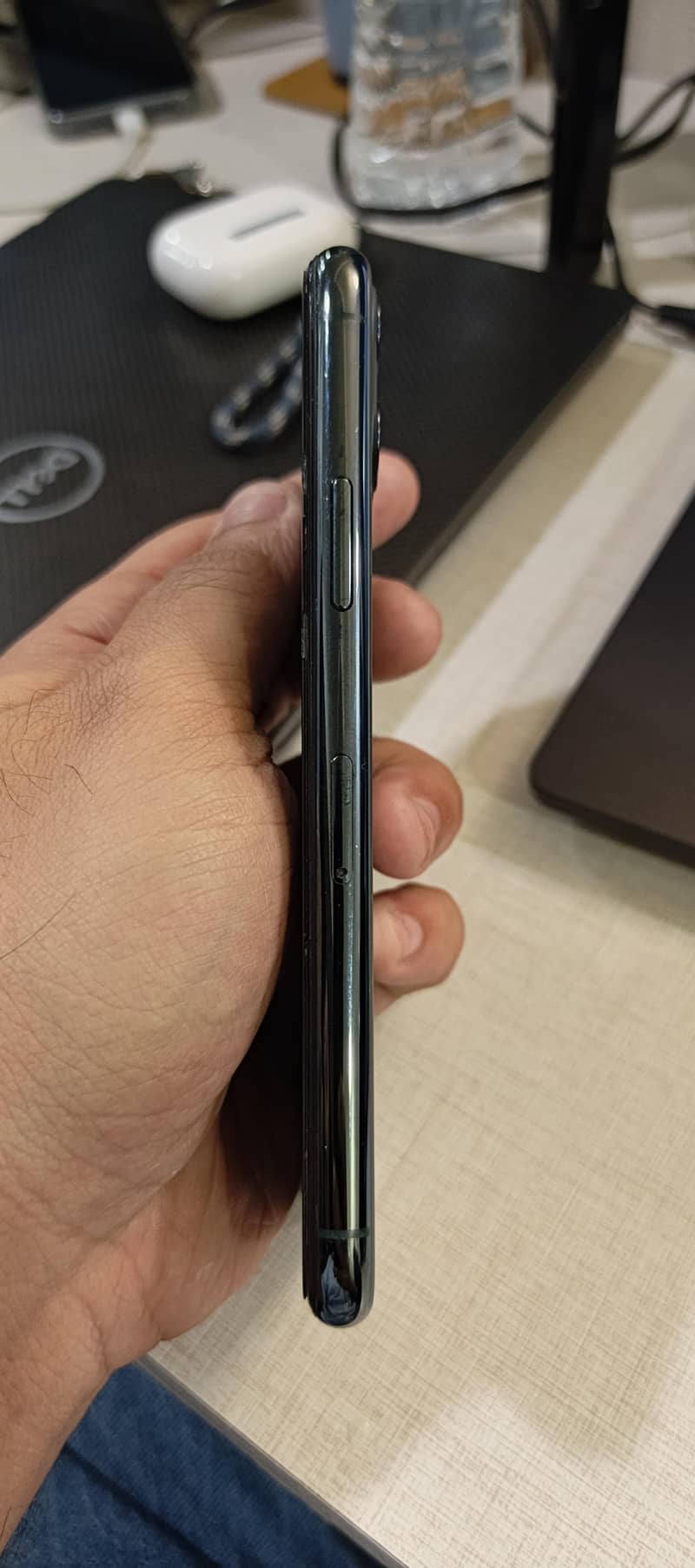 Apple iPhone 11 Pro 1