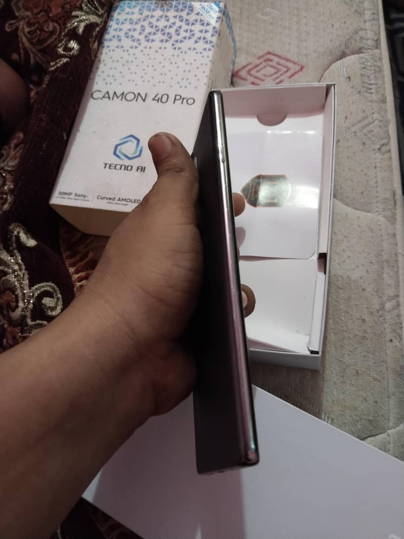 Tecno CAMON 40 Pro 6