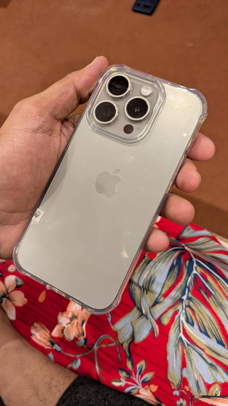 Apple iPhone 15 Pro 1
