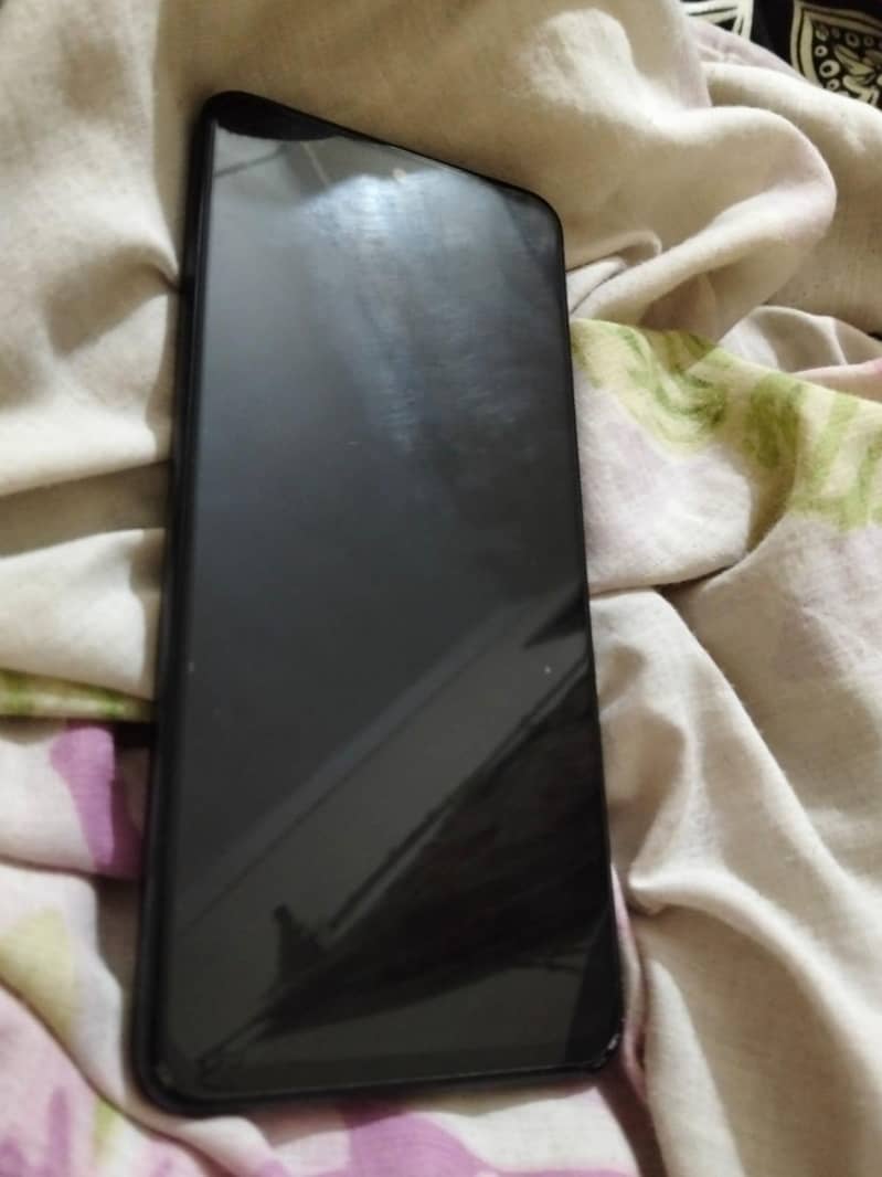 OPPO A60 1