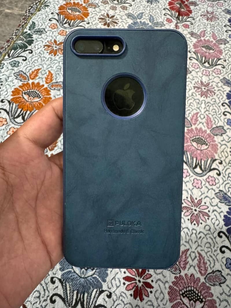 Apple iPhone 7 Plus 0