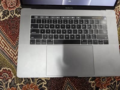 MacBook Pro 2017 Core i5 | 8GB RAM | 256GB SSD | Clean Condition