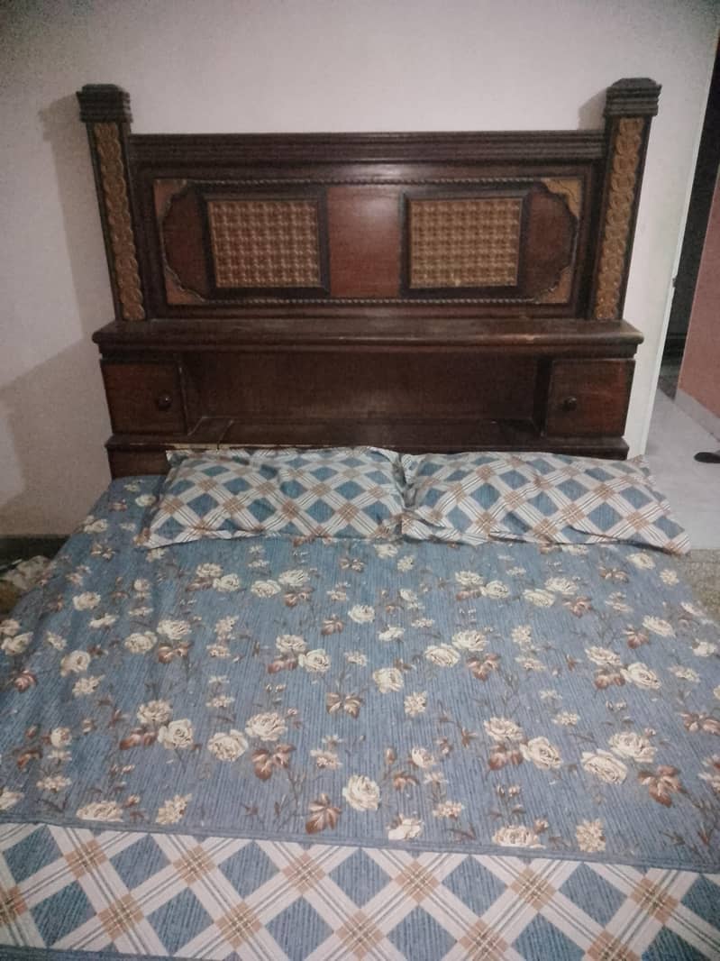 double bed 0