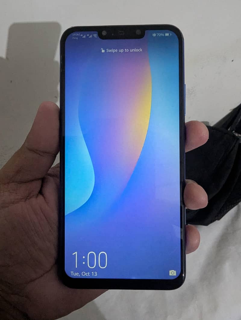 Huawei Nova 3i 0