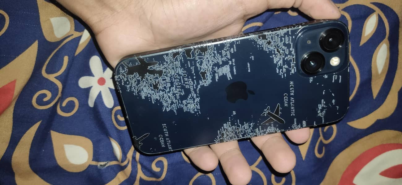 Apple iPhone 13 0