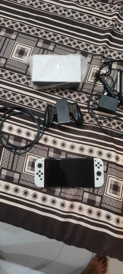 Nintendo Switch OLED jailbroken with 128gb card