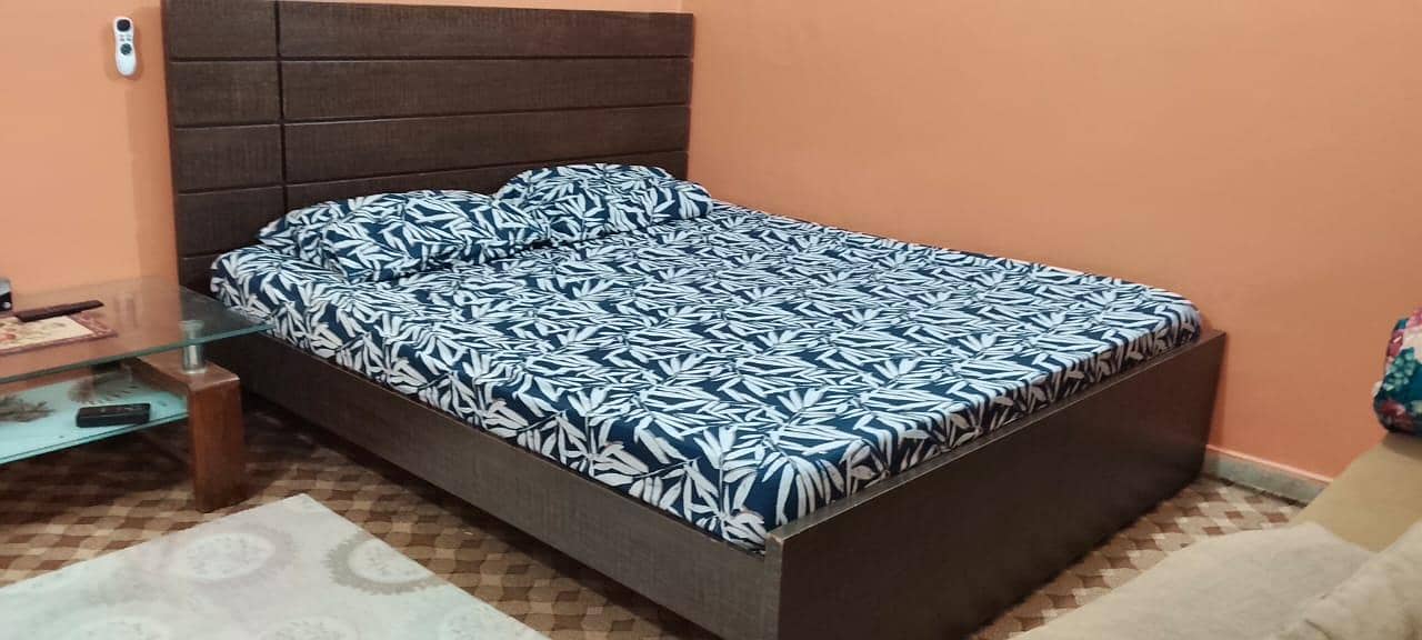 Double bed king size 1