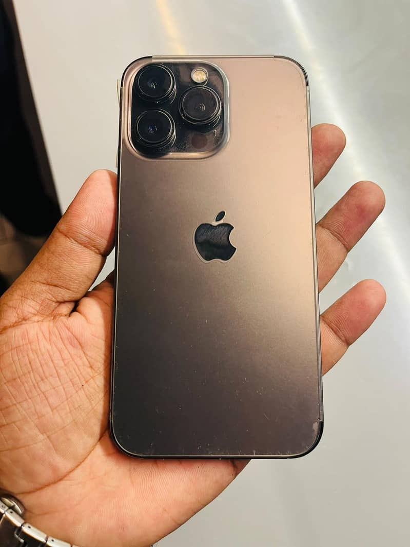 Apple iPhone 13 Pro 2