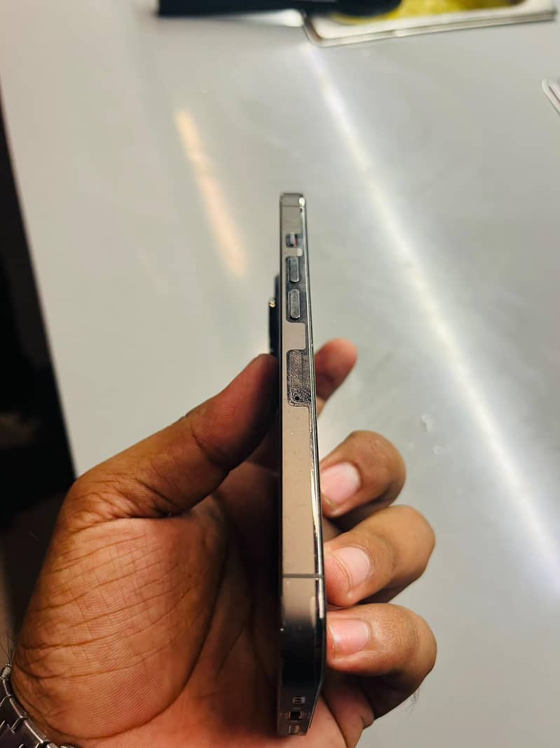 Apple iPhone 13 Pro 5