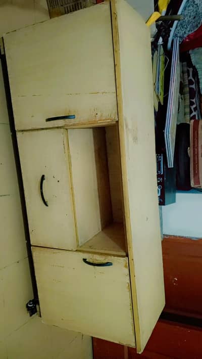 it's a cansole with tyres and drawers