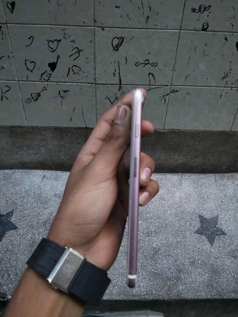 Apple iPhone 7 Plus 2