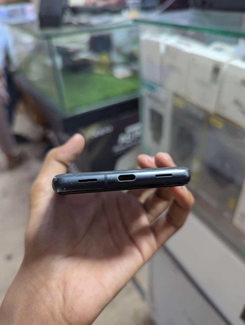 Google Pixel 7a 3
