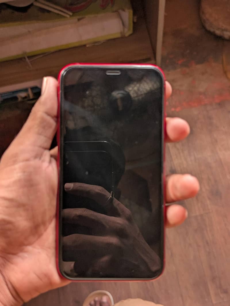 Apple iPhone 11 3