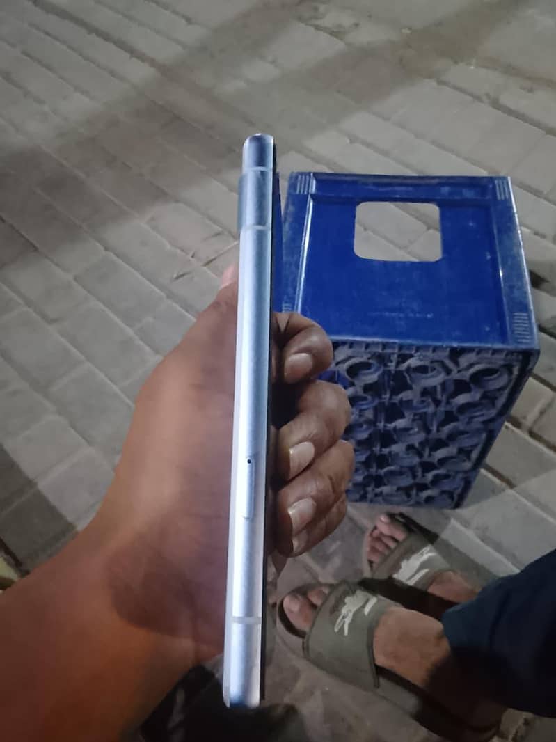 Google Pixel 7a 5