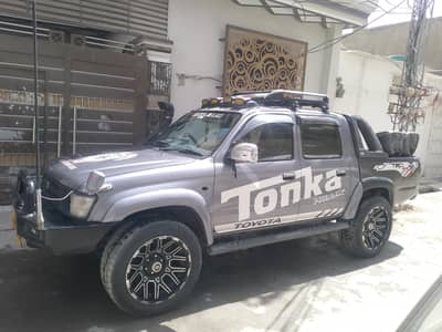 Toyota Hilux japani