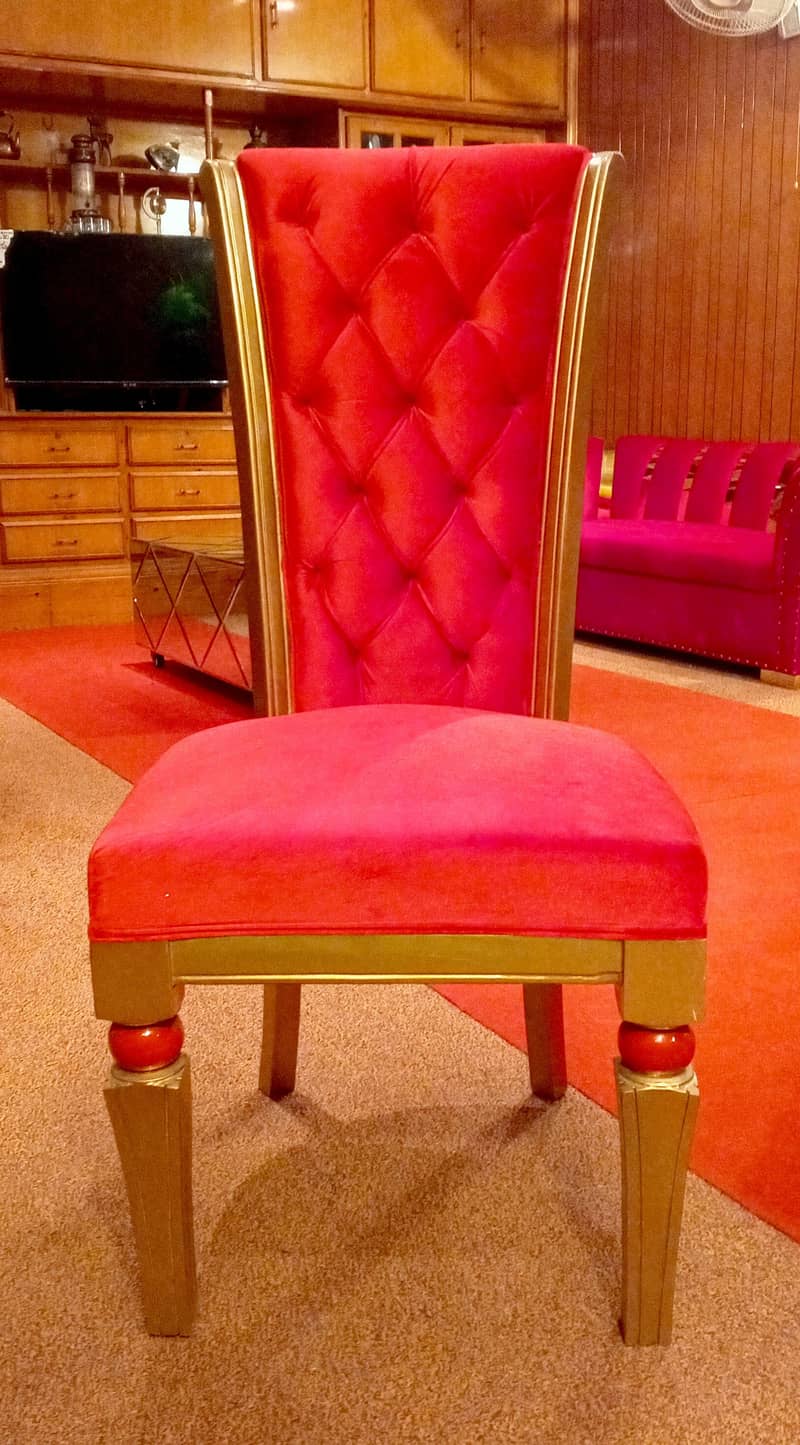 LUXURY DINING TABLE 3