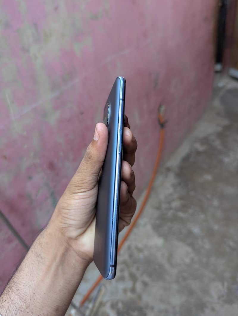 One Plus 7T 1