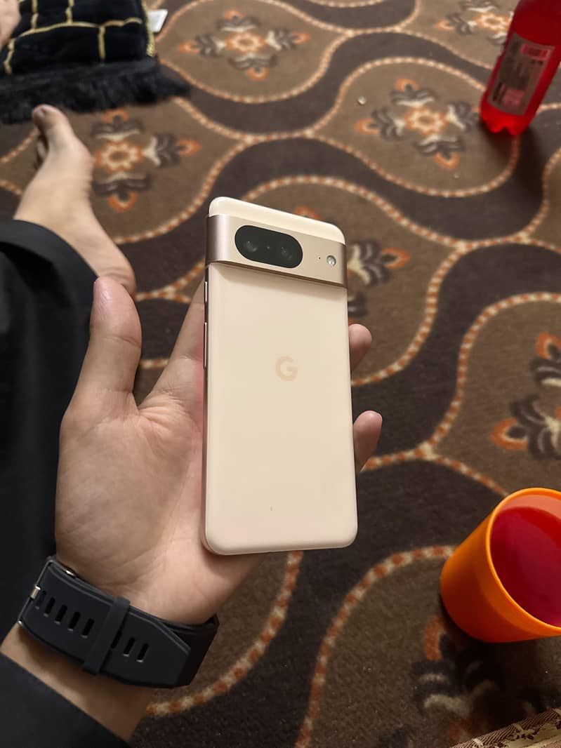 Google Pixel 8 1