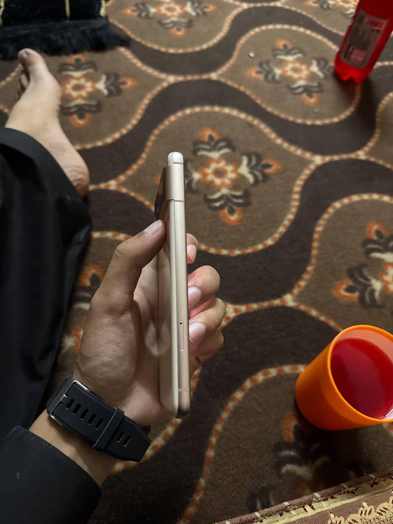 Google Pixel 8 3