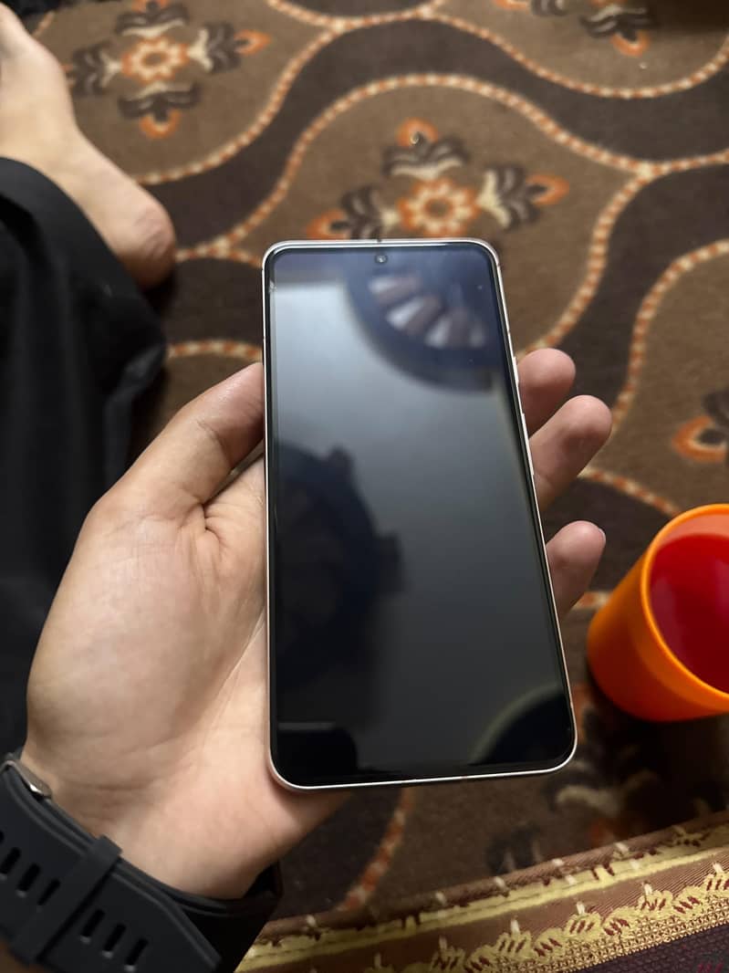 Google Pixel 8 6
