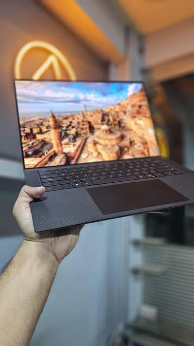 Dell Precision 5570 Brand New condition i7-12700H with 8GB GPU