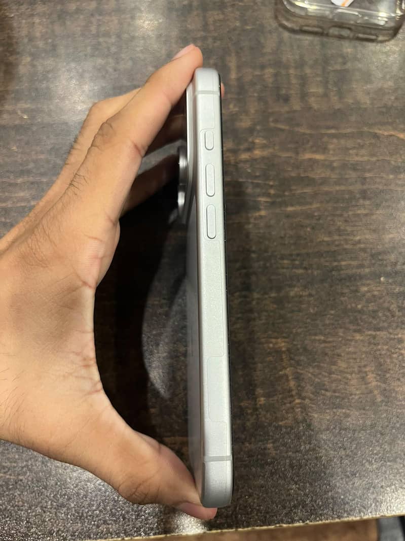 Apple iPhone 17 Pro 3