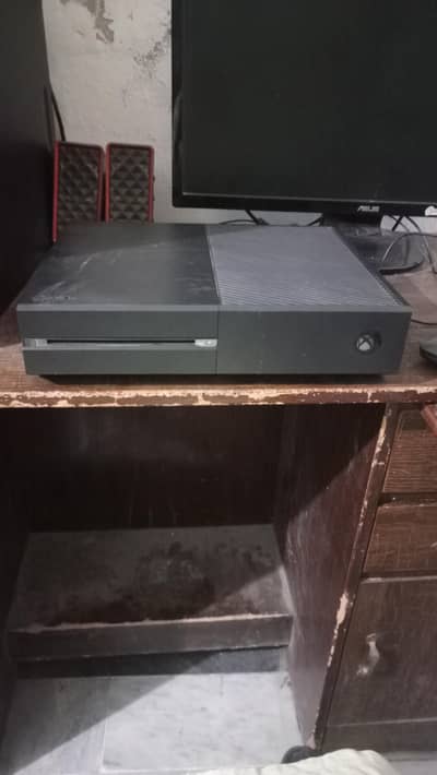 Xbox One 1TB Console | 2 Controllers | Games Installed
