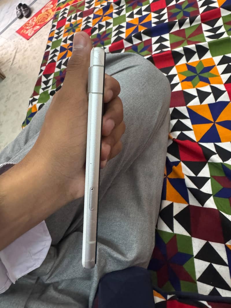 Google Pixel 7a 3
