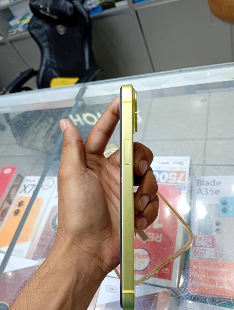 Apple iPhone 14 plus 3