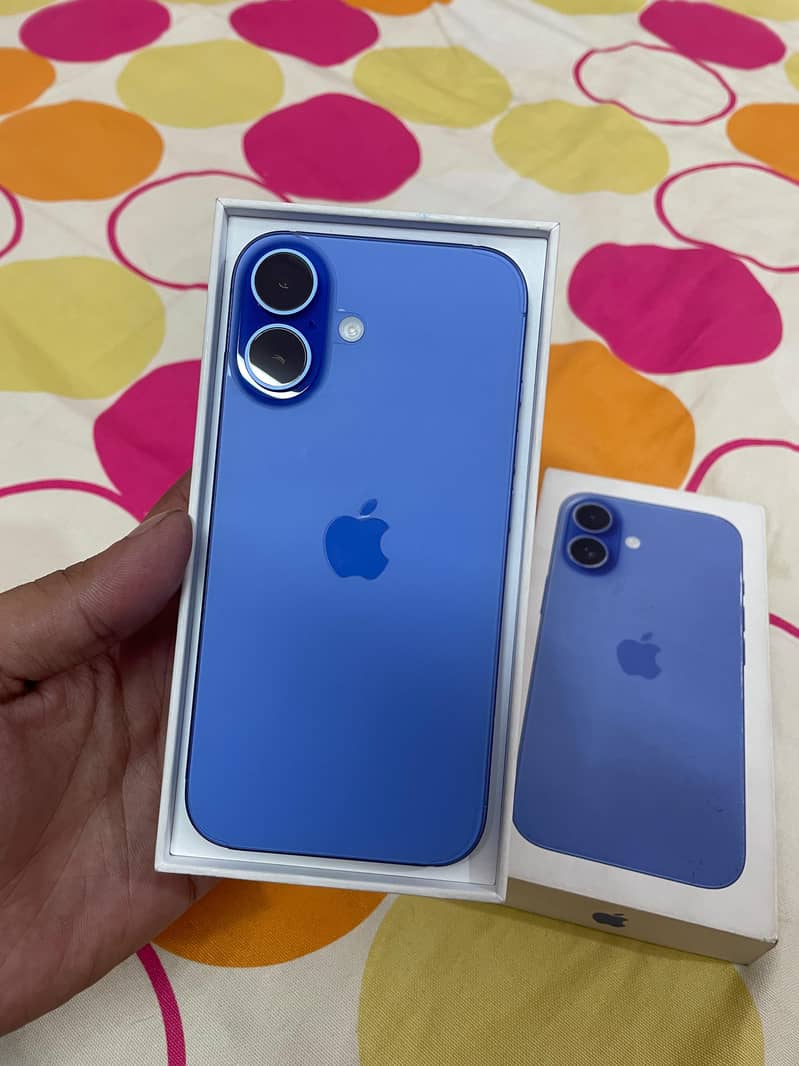 Apple iPhone 16 0