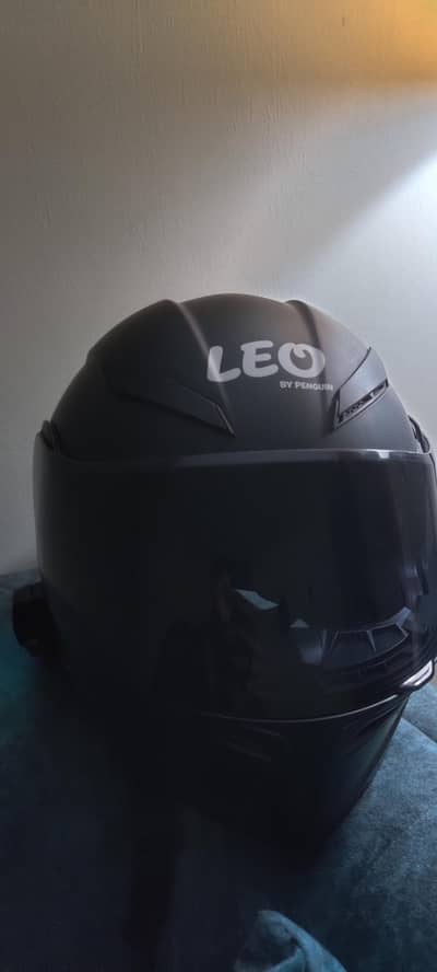 Smart Bluetooth Motorcycle Helmet – Calling & Music System