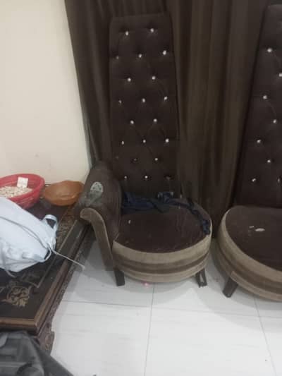 room chairs