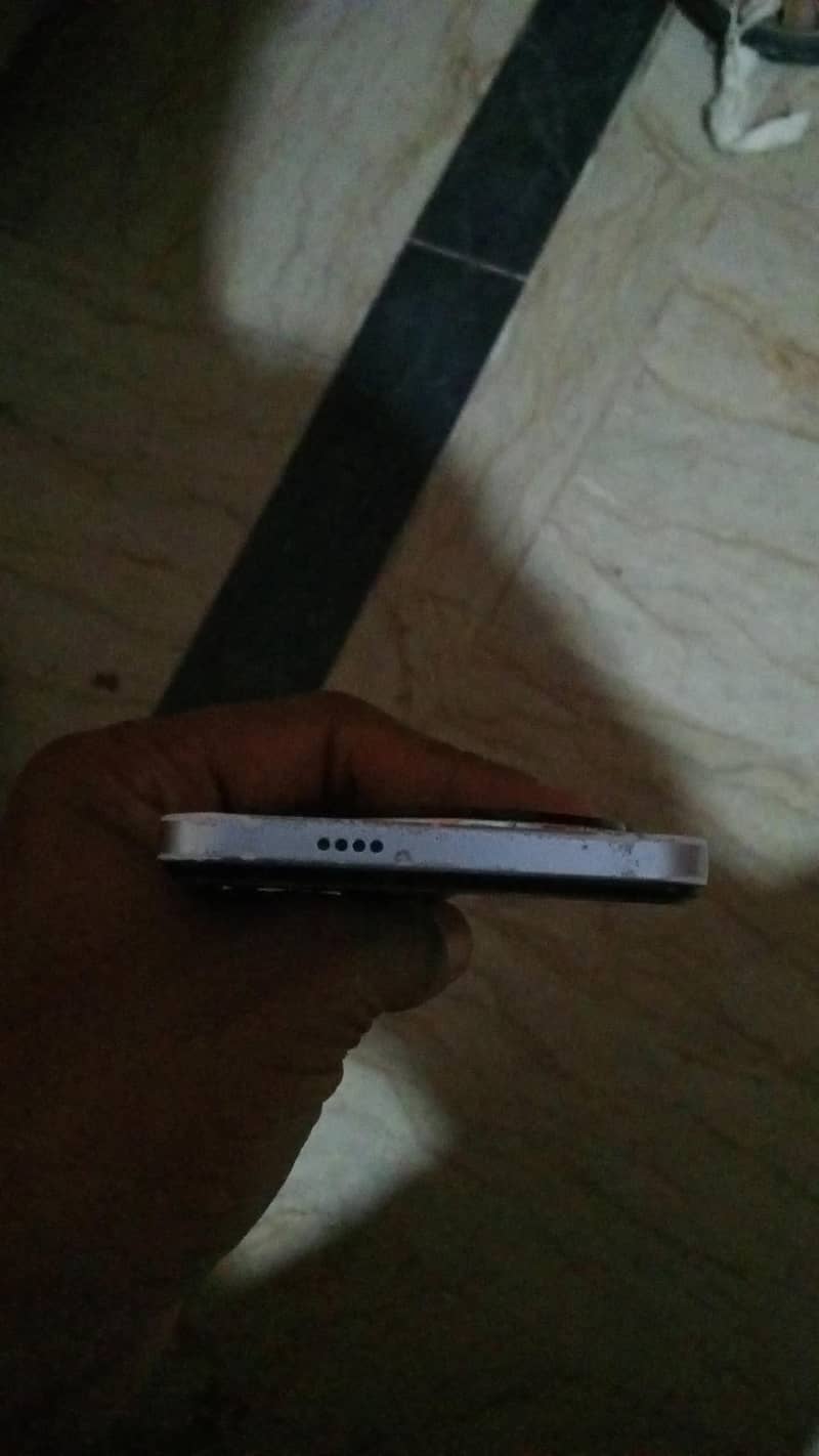 Itel S24 3