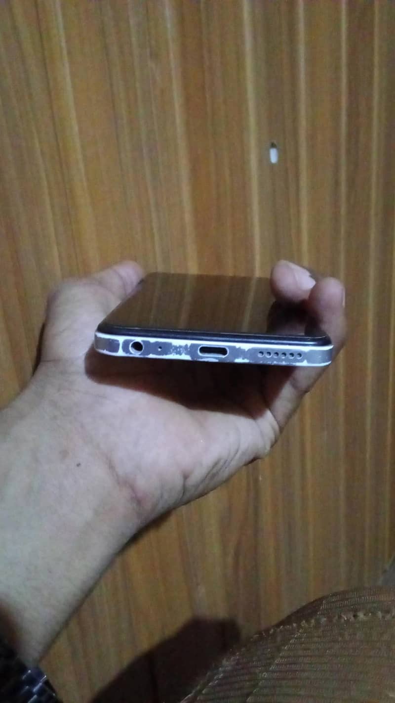 Itel S24 4