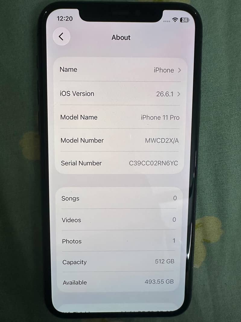 Apple iPhone 11 4
