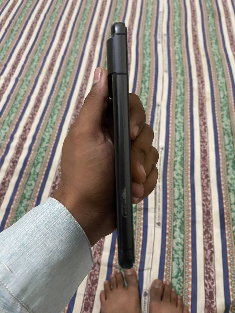 Google Pixel 8 2