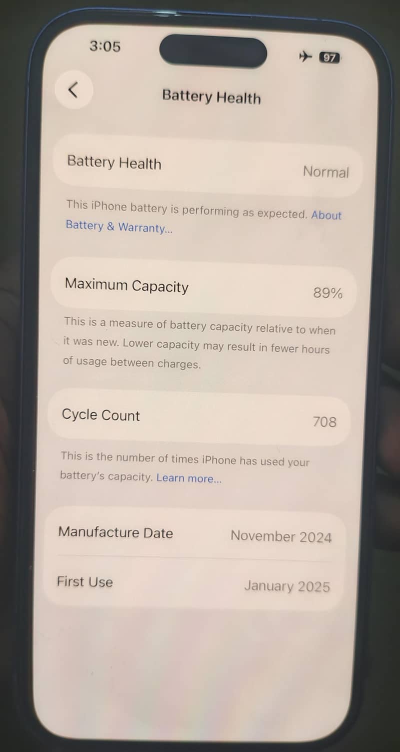 Apple iPhone 16 4