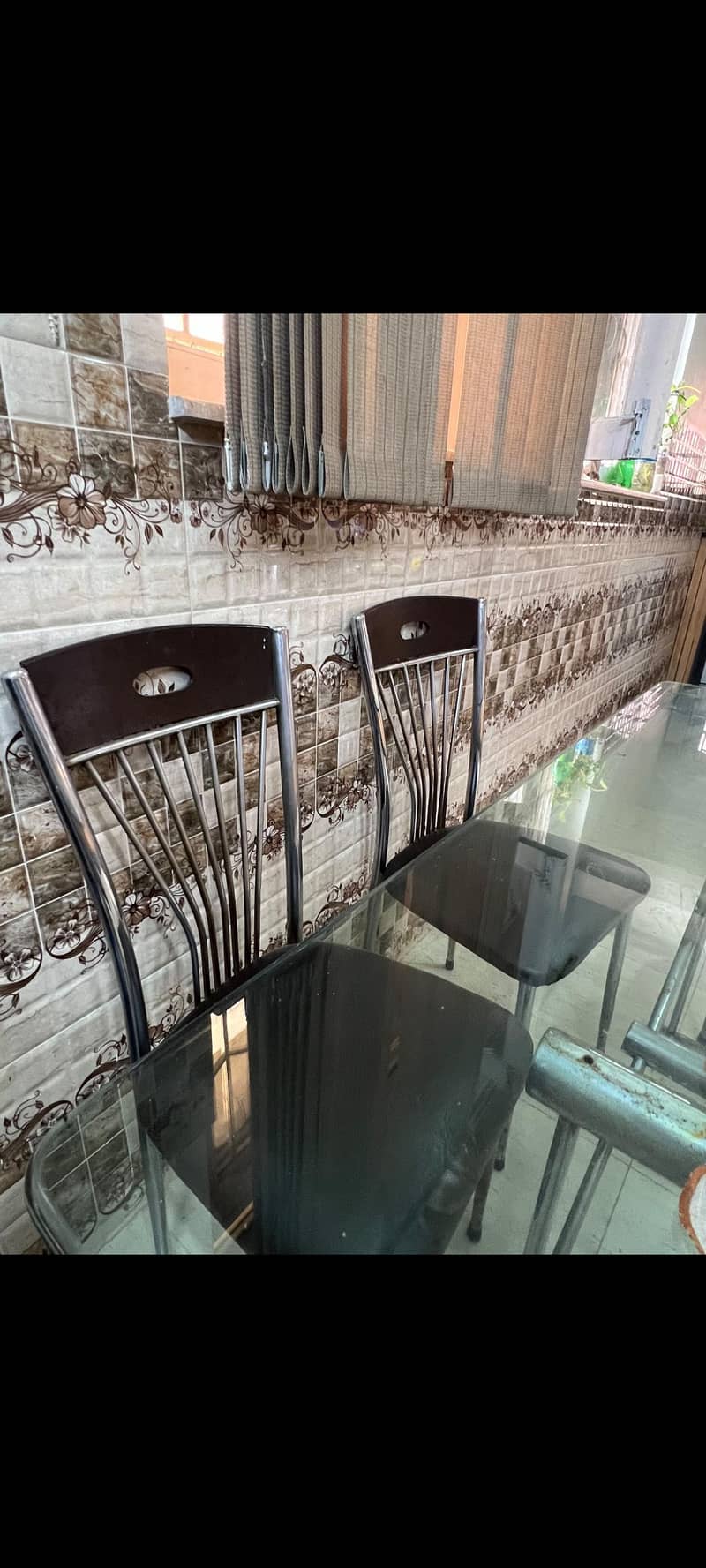 Dining table 6 seater 1