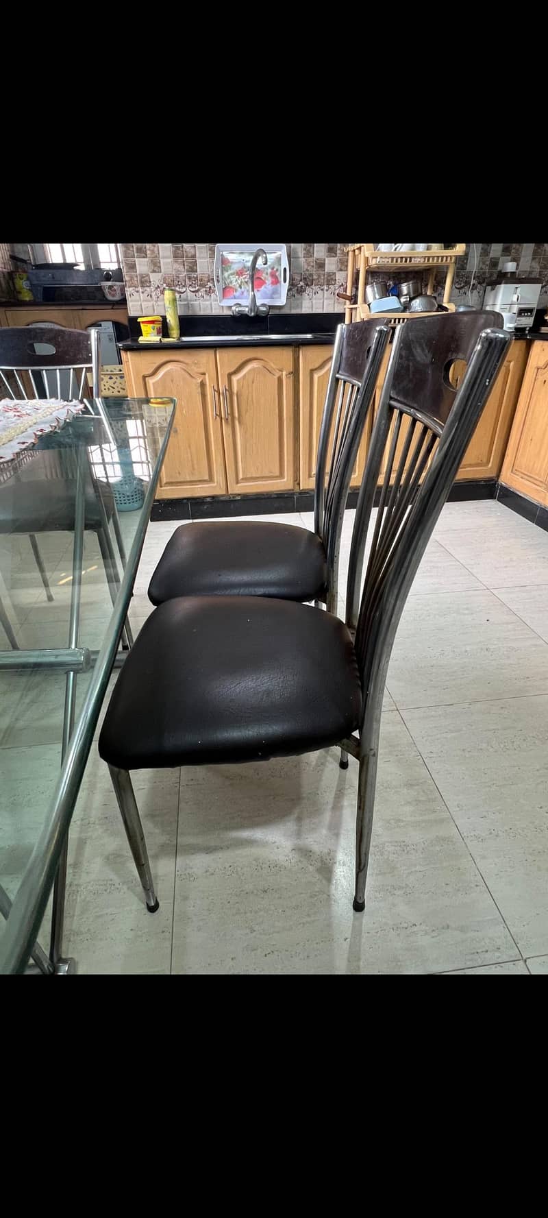 Dining table 6 seater 3