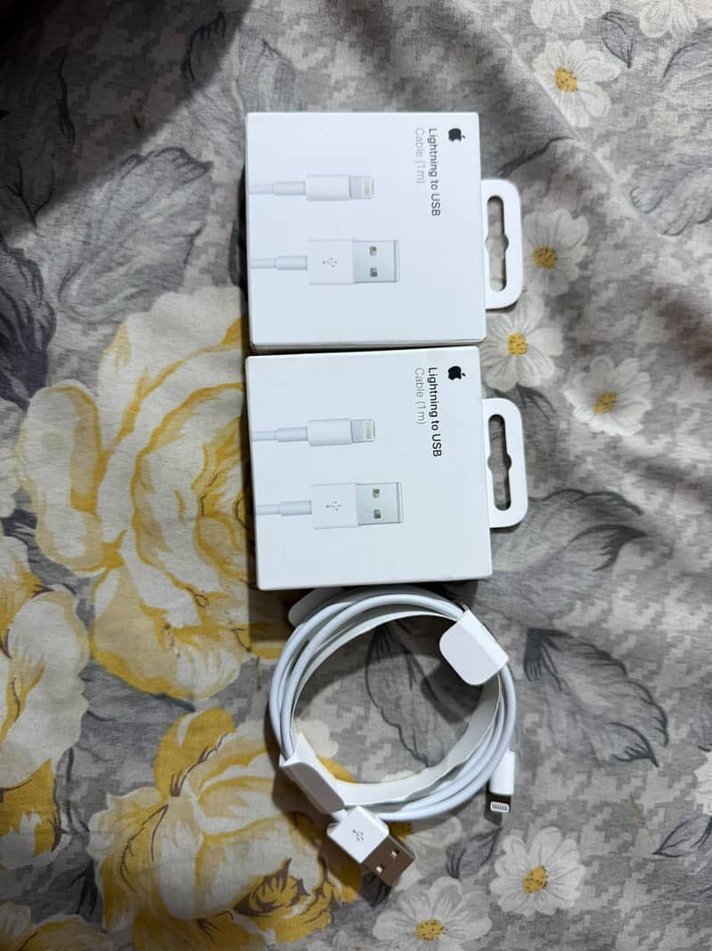 lightning to iphone 0