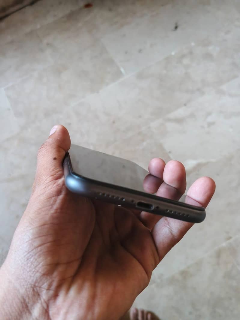 Apple iPhone 11 2