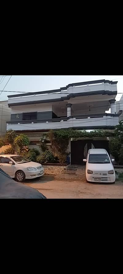 3BED D/D FiRST 400YARD NEAR CONTINENTAL BEKERY JAUHOR BLOCK 15