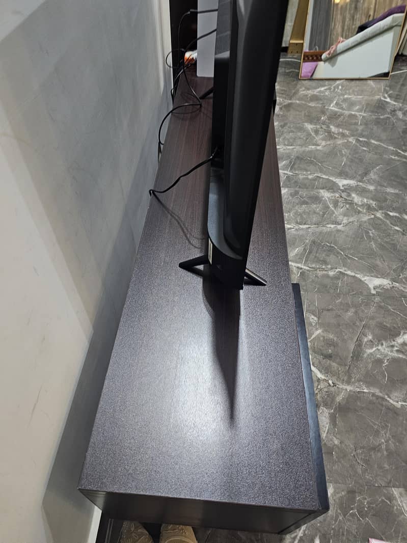 TV Console 3