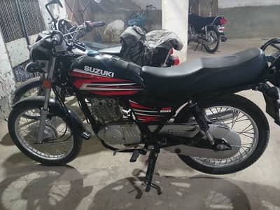 Suzuki GS 150