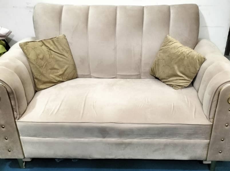 3 piece Sofa Set 0