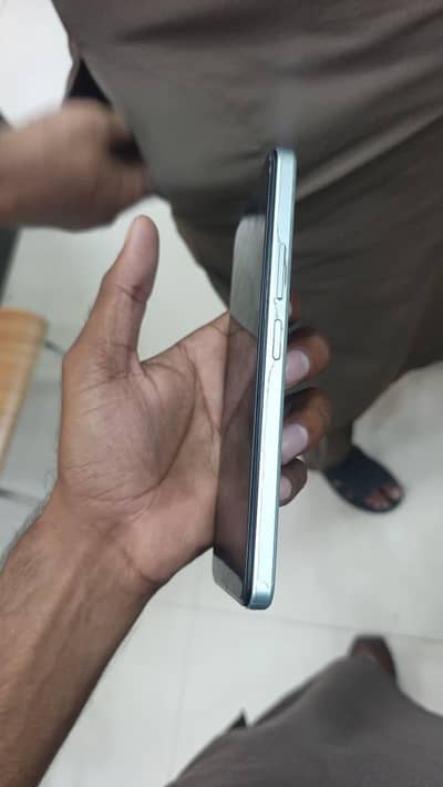 Vivo Y18