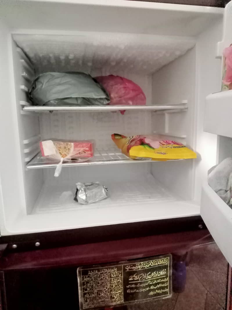orient  fridge 8