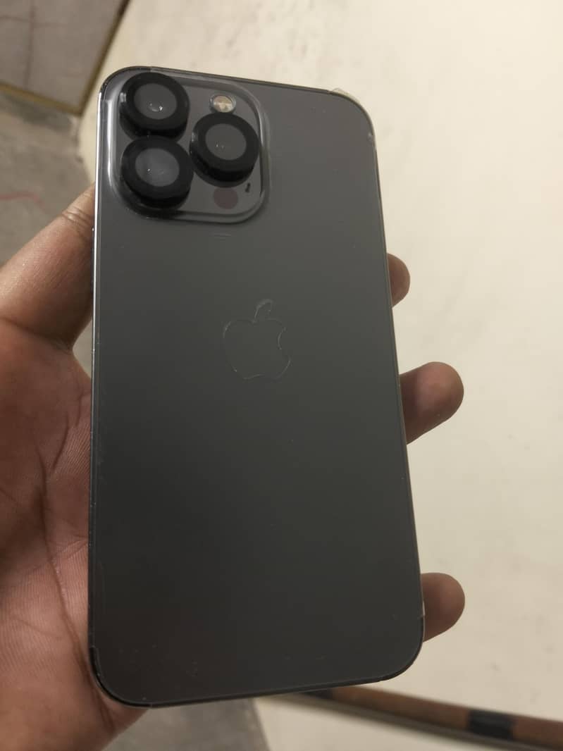 Apple iPhone 13 Pro 2